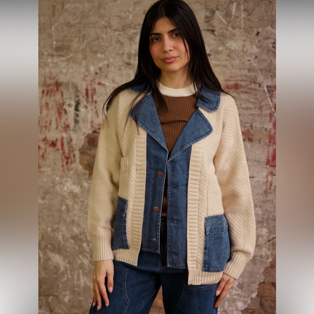 NWT en crème (boutique) Denim & Sweater Jacket